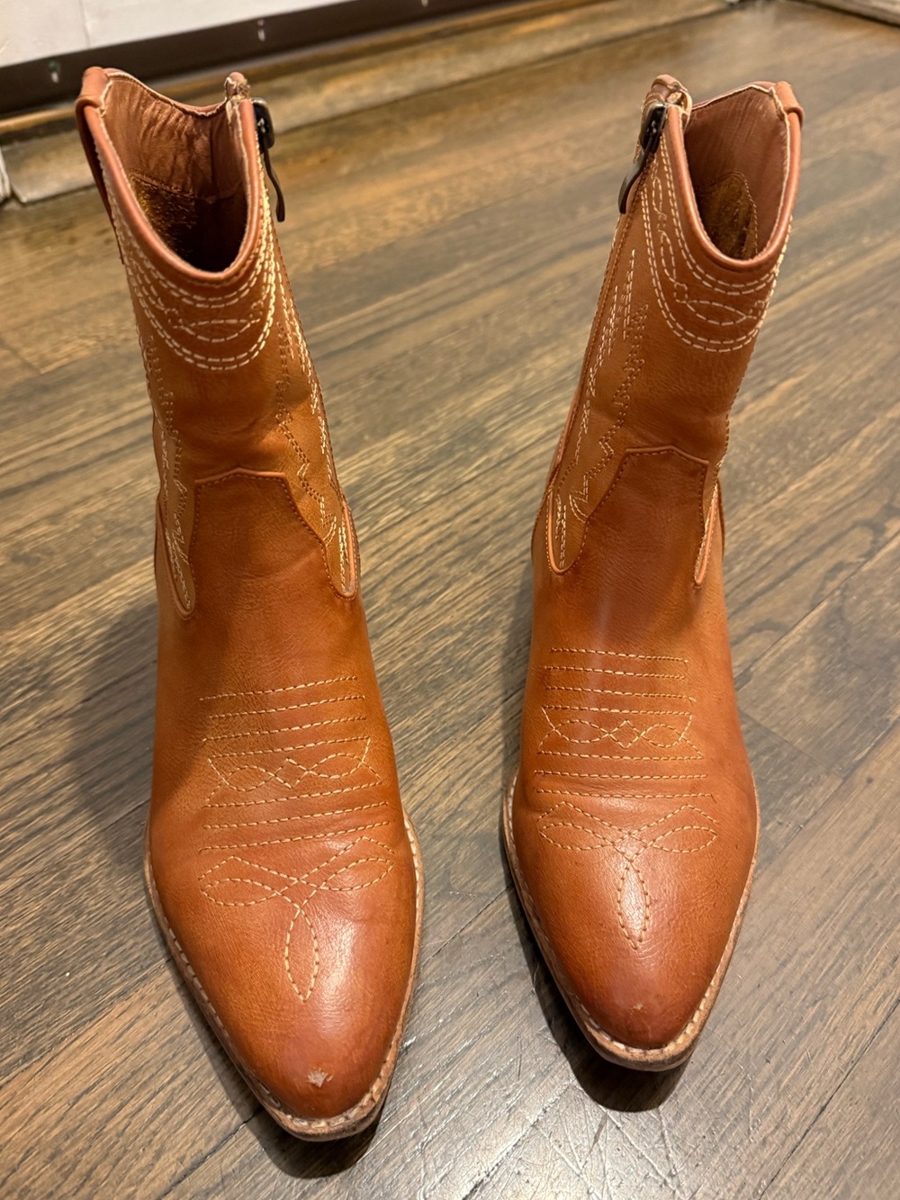 Women’s Tan Leather Western Ankle Boots